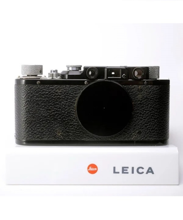 LEICA ライカ バルナック II2 (D2)ブラックペイント 1938年 - 阪急百貨店 | WEBカタログ