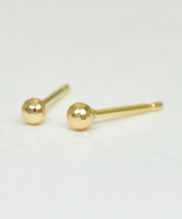 セカンドピアス]K18ミラーボールピアス - 阪急百貨店 | WEBカタログ