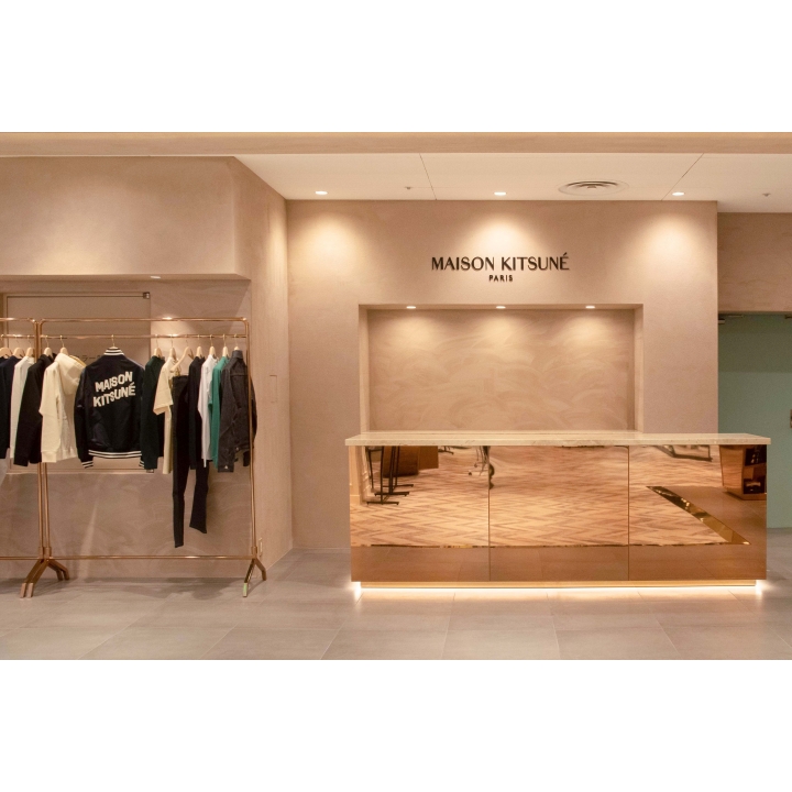 MAISON KITSUNE(メゾン キツネ) 阪急百貨店 WEBカタログ