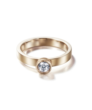 H.P FRANCE BIJOUX アッシュペーフランスビジュー　リング 日常使いができる婚約指輪を探していたところ、フルエタニティー