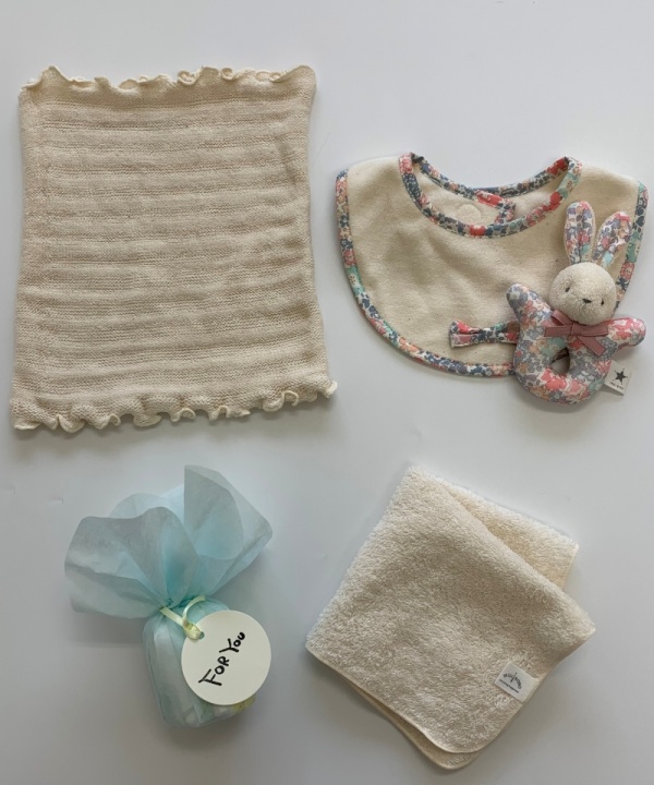 オムツケーキ - 阪急百貨店 | WEBカタログ